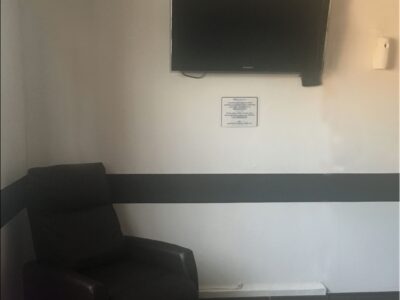 Sala de espera Medica Center Fem